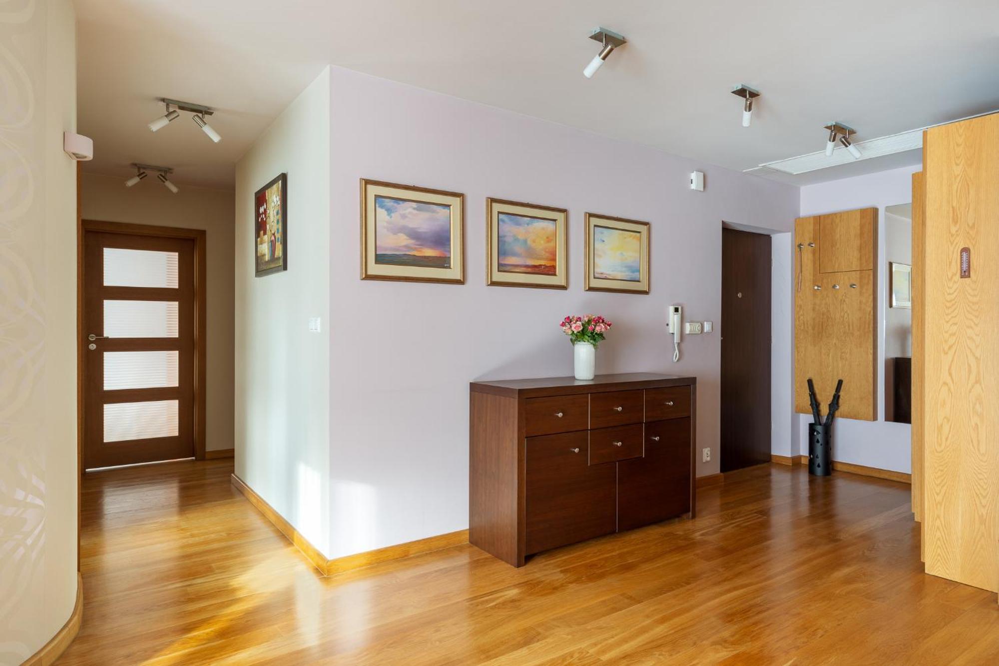 Big Prestige Apartment - 6 Min Main Square Krakow — Photos 2